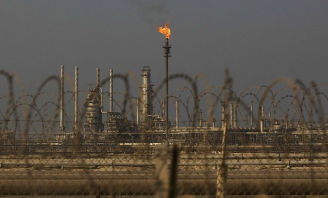 Ả Rập Xê út “bắn đại bác” khai chiến trên thị trường dầu mỏ