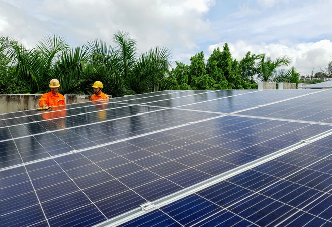 Điện mặt trời mái nhà, người tiêu dùng chưa sẵn sàng vì chính sách hỗ trợ quá ngắn, chi trả chậm,...
