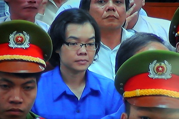 Huỳnh Thị Huyền Như trong phiên tòa xét xử vụ án bầu Kiên
