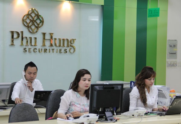 Chứng khoán Phú Hưng sẽ nộp đơn kháng cáo vụ bồi thường khách hàng hơn 6,1 tỷ đồng
