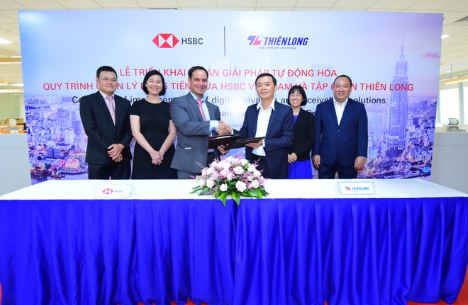 HSBC đồng hành cùng Tập đoàn Thiên Long hướng đến cột mốc công nghệ số mới 
