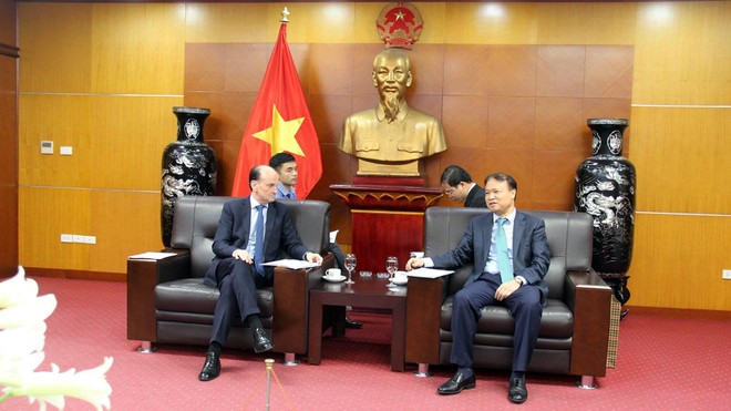 Thứ trưởng Bộ Công Thương Đỗ Thắng Hải làm việc với Đại sứ Argentina tại Việt Nam, ông Luis Pablo Maria Beltramino.