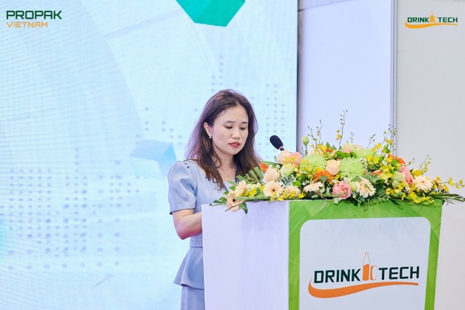 Bà Chu Thị Vân Anh - Phó chủ tịch kiêm Tổng thư ký Hiệp hội Bia Rượu Nước giải khát Việt Nam (VBA) chia sẻ tại hội thảo