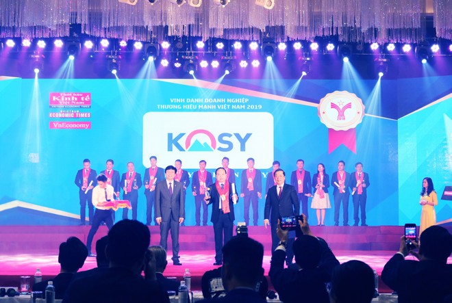 Kosy Group năm thứ 3 liên tiếp đạt giải thưởng “Thương hiệu mạnh Việt Nam”