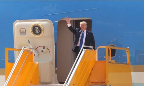 Tổng thống Mỹ Donald Trump đến Việt Nam.