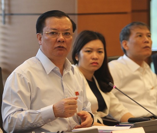 Bộ trưởng Tài chính Đinh Tiến Dũng cho rằng, để TP HCM trở thành đầu tàu kinh tế  mạnh phía Nam, bứt phá thì cần phân cấp mạnh cho thành phố