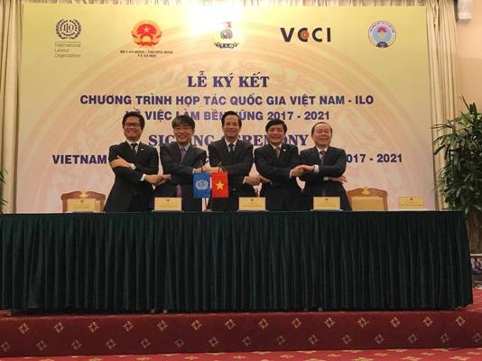 Tổ chức Lao động quốc tế cam kết giúp Việt Nam đạt mục tiêu việc làm bền vững trong đó, tập trung ưu tiên việc làm khu vực nông thôn.