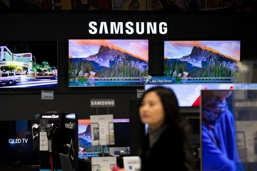 Gian hàng của Samsung tại một siêu thị ở Gimpo (Hàn Quốc). Ảnh: Bloomberg