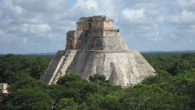 Một kim tự tháp của người Maya được phát hiện ở Yucatan, biên giới giữa Mexico và Guatemala. Ảnh: Didi Aurich.