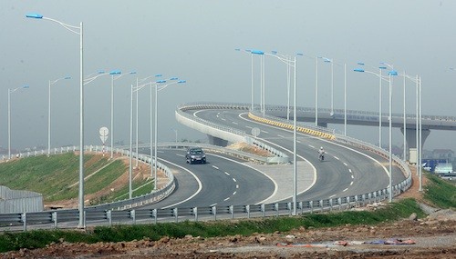 Tuyến cao tốc này sẽ rút ngắn cự ly vận tải từ 3 tỉnh đến cảng biển, sân bay; cửa khẩu quốc tế tại Hải Phòng, Quảng Ninh. (Ảnh minh họa. Nguồn: Internet)