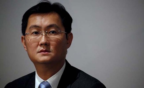 Chủ tịch hội đồng quản trị kiêm giám đốc điều hành Tencent Ma Huateng tại buổi họp báo thông báo kết quả kinh doanh của tập đoàn tổ chức ở Hong Kong hồi tháng 3/2016. Ảnh: Reuters.