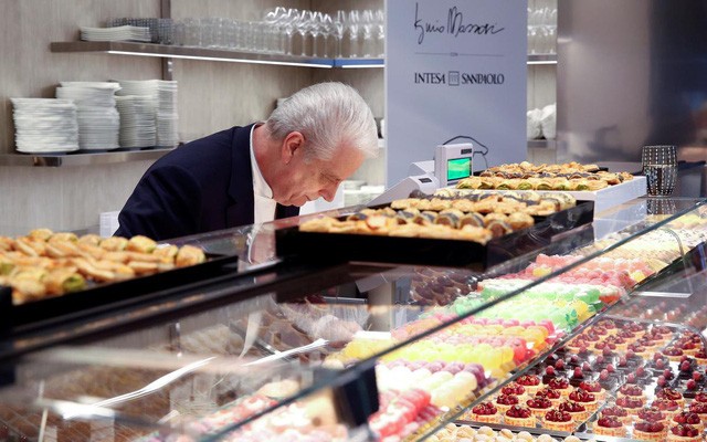 Đầu bếp bánh ngọt số một Italy mở cửa tiệm trong ngân hàng