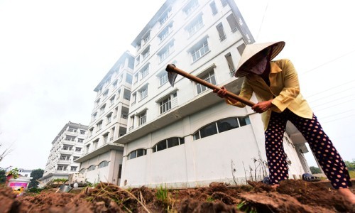 Hà Nội có kế hoạch đặt hàng các doanh nghiệp trong và ngoài nước xây dựng 21.000 căn hộ tái định cư cho các dự án cần thu hồi đất
