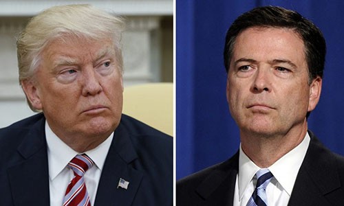 Tổng thống Mỹ Trump, trái, và cựu giám đốc FBI Comey. Ảnh: AP.