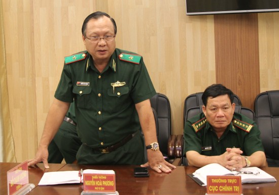 Thiếu tướng Nguyễn Hoài Phương phát biểu tại buổi làm việc. Ảnh Bienphong.com.vn