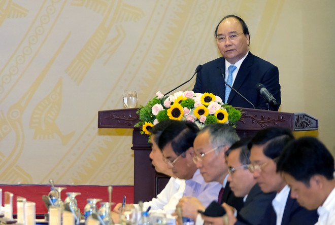 Thủ tướng Nguyễn Xuân Phúc phát biểu tại hội nghị, Ảnh: VGP/Quang Hiếu.