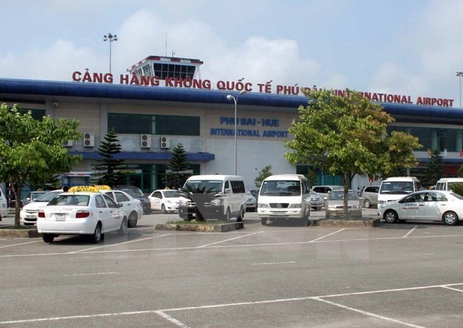 Toàn cảnh bên ngoài Cảng hàng không quốc tế Phú Bài. (Ảnh: Quốc Việt/TTXVN).
