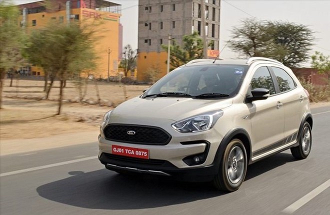 Hãng xe Ford đã giới thiệu mẫu xe crossover giá rẻ mang tên Freestyle 2018 tại thị trường Ấn Độ.