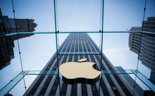 Apple đã năm thứ 8 đứng đầu bảng xếp hạng thương hiệu đắt giá nhất hành tinh của Forbes. Ảnh: AFP.
