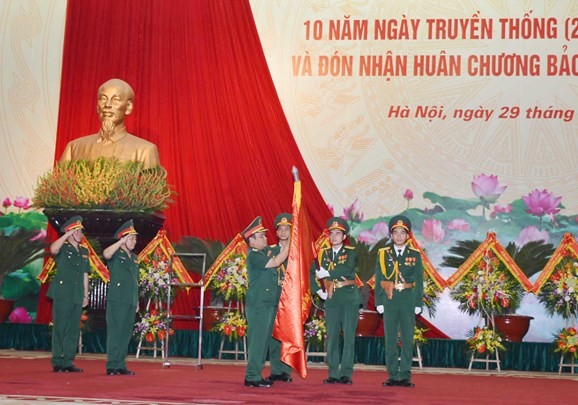 BHXH Bộ Quốc phòng đón nhận Huân chương Bảo vệ Tổ quốc hạng Nhì.