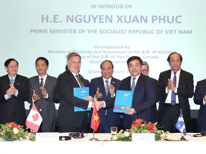 Thủ tướng Nguyễn Xuân Phúc dự Tọa đàm Doanh nghiệp Việt Nam - Canada. Ảnh: TTXVN.