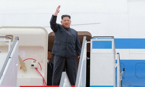 Kim Jong-un đặt chân tới Singapore hôm 10/6. Ảnh: Reuters.