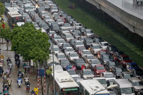 Hiện Hà Nội có khoảng hơn 546.000 ôtô các loại đã được đăng ký. Ảnh minh họa: Phương Sơn.