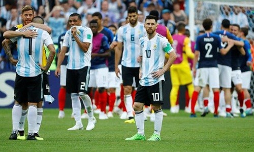 Pháp 4-3 Argentina: Một Mbappe siêu hạng ra đời, Messi và đồng đội bị loại xứng đáng