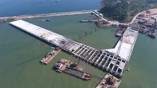 Thi công gần xong, nhà đầu tư Dự án cảng Tiên Sa giai đoạn 2 mới sực nhớ đến việc xin duyệt chủ trương đầu tư.