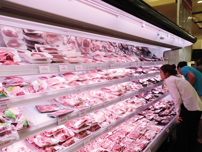 Thịt lợn tăng giá là nguyên nhân chính dẫn đến chỉ số giá tiêu dùng trong tháng qua tăng cao hơn. Ảnh: Đức Thanh.