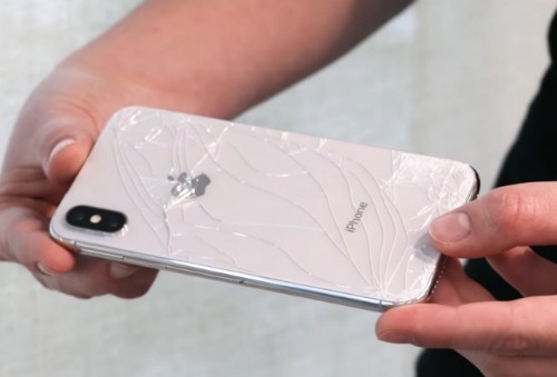 Chi phí sửa chữa iPhone X khi gặp trục trặc tốn kém hơn nhiều các mẫu iPhone đời trước.