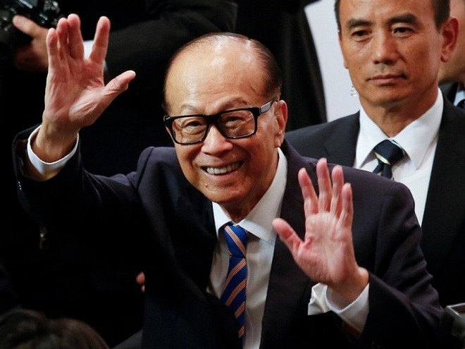 Lý Gia Thành được coi là biểu tượng của nền kinh tế Hong Kong về sự vươn lên làm giàu từ hai bàn tay trắng. Ảnh: Reuters.