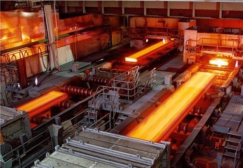 Dây chuyền sản xuất thép tại một nhà máy tại TP HCM.