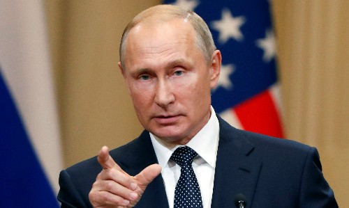 Tổng thống Nga Putin ngày 16/7 họp báo ở Phần Lan. Ảnh: Reuters.