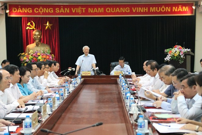 Tổng Bí thư Nguyễn Phú Trọng làm việc với Ban Tuyên giáo Trung ương ngày 1/8/2018. Ảnh Tuyengiao.vn.