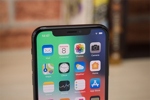 Cả ba mẫu iPhone ra mắt năm 2018 đều dùng màn hình "tai thỏ". 