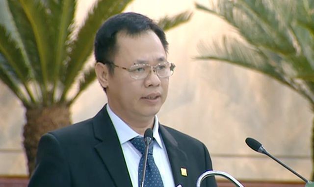 Ông Vũ Quang Hùng - Giám đốc Sở Xây dựng TP Đà Nẵng vừa nhận quyết định điều động giữ chức Bí thư Quận uỷ Liên Chiểu.