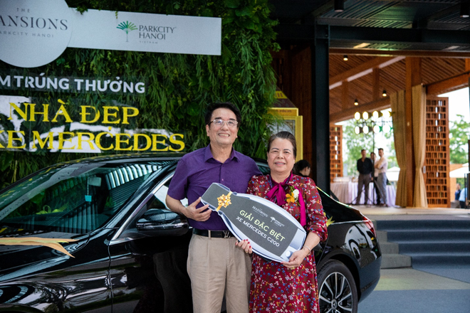 Chân dung khách hàng may mắn nhất trong chương trình “Mua nhà đẹp – Trúng xe Mercedes” do ParkCity Hanoi tổ chức.