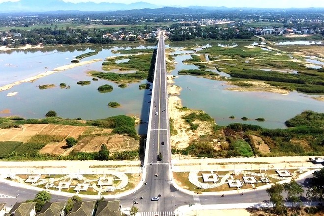 Cầu 650 tỷ đồng bắc qua sông Trà Khúc thông xe