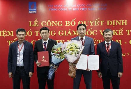 Ông Nguyễn Thanh Bình, Giám đốc Công ty Kinh doanh sản phẩm Khí được bổ nhiệm chức Phó Tổng Giám đốc Tổng Công ty và ông Nguyễn Công Luận, Trưởng Ban Tài chính giữ chức Kế toán trưởng Tổng Công ty.