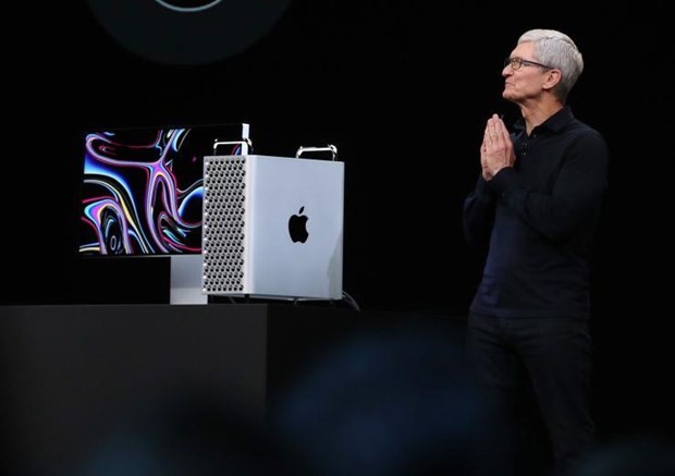 CEO Apple Tim Cook giới thiệu mẫu máy tính Mac Pro cao cấp tại sự kiện diễn ra ngày 3/6 ở San Jose, California. (Nguồn: Getty Images).