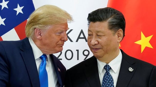 Tổng thống Mỹ Donald Trump gặp Chủ tịch Trung Quốc Tập Cận Bình tại Nhật Bản hồi tháng 6 (Ảnh: Reuters).