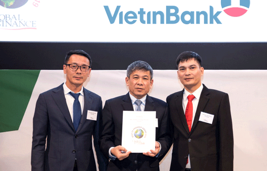 VietinBank vinh dự nhận giải “Đơn vị cung cấp dịch vụ ngoại hối tốt nhất Việt Nam” năm 2019.