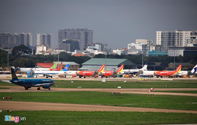 Dù còn gần 5 tháng nữa mới tới thời điểm Tết Canh Tý 2020 những các hãng bay Việt Nam đã sớm mở bán vé máy bay dịp này để giành thị phần mùa cao điểm. Ảnh: Quỳnh Danh.
