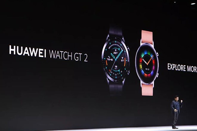 Huawei Watch GT 2 có hai biến thể kích thước khác nhau. Ảnh: The Verge.
