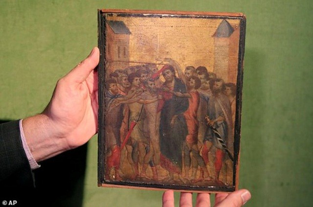 Bức tranh được cho là một phần của một kiệt tác lớn có niên đại từ năm 1280 khi Cimabue vẽ tám cảnh miêu tả niềm đam mê và sự đóng đinh của Chúa Kitô.