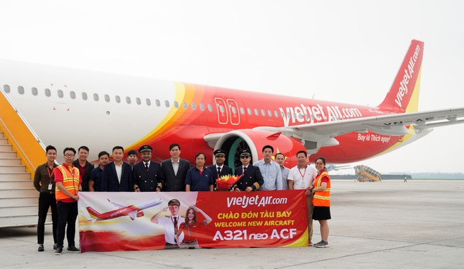Vietjet khai thác tàu bay A321neo ACF 240 chỗ đầu tiên trên thế giới