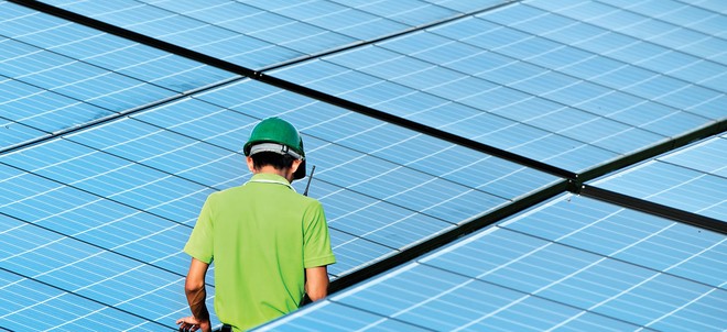 Các nhà đầu tư điện mặt trời kỳ vọng EVN sẽ công bố bảng tính giá điện trong giai đoạn 3 - 5 năm.