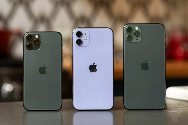 Bộ ba iPhone 11, 11 Pro và 11 Pro Max. (Nguồn: The Verge)