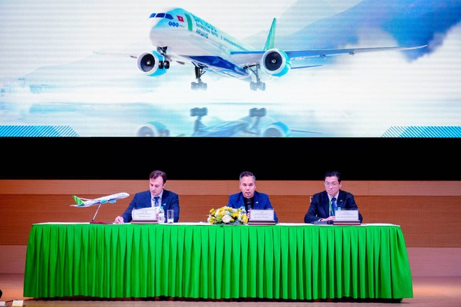 Ban lãnh đạo Hãng hàng không Bamboo Airways trong sự kiện “Công bố sự kiện đón máy bay Boeing 787-9 Dreamliner và Roadshow “Tiềm năng và cơ hội đầu tư Bamboo Airways”